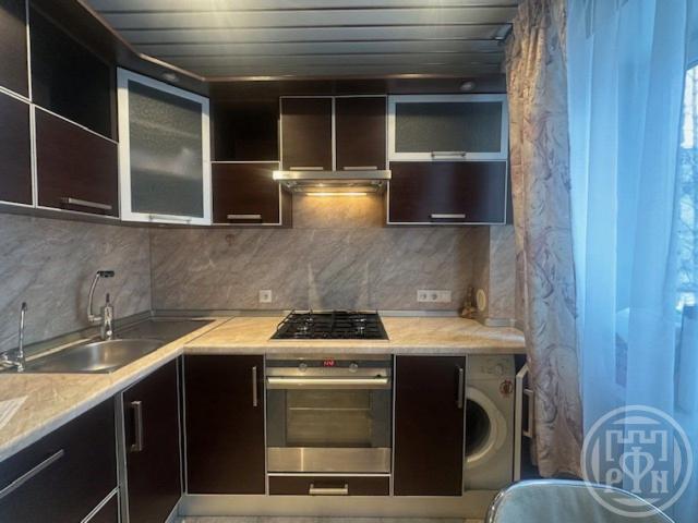 Ломоносов г., Красноармейская ул., д 29