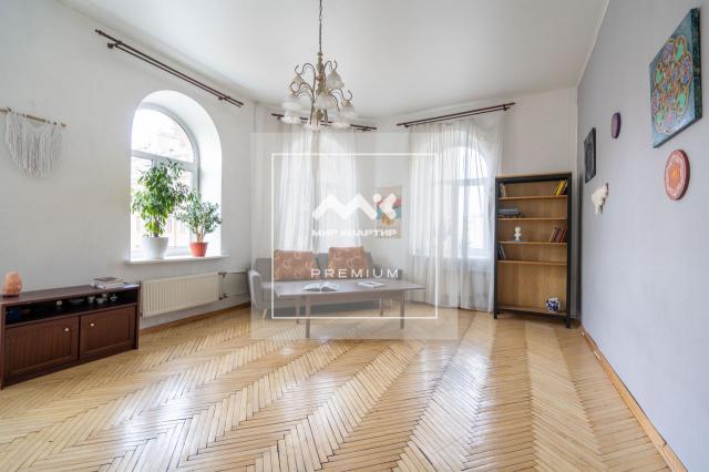 Воскова ул., 15-17