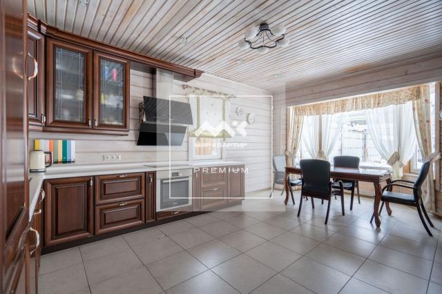 Ропша п., Светлая ул., 2