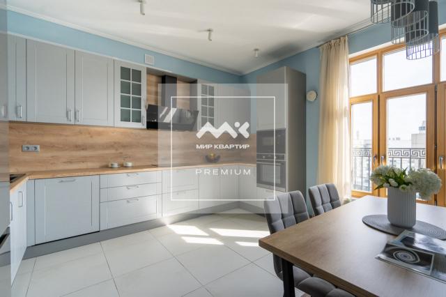 Исполкомская ул., 17