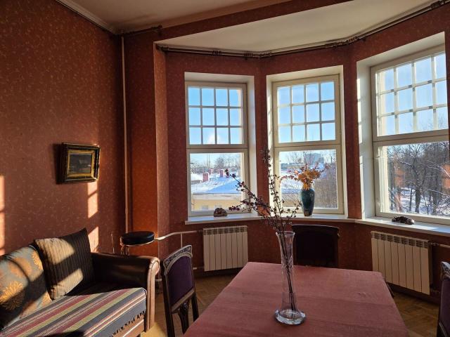 Большой пр. Петроградской стороны, 79