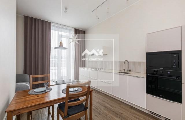 Дыбенко ул., 8