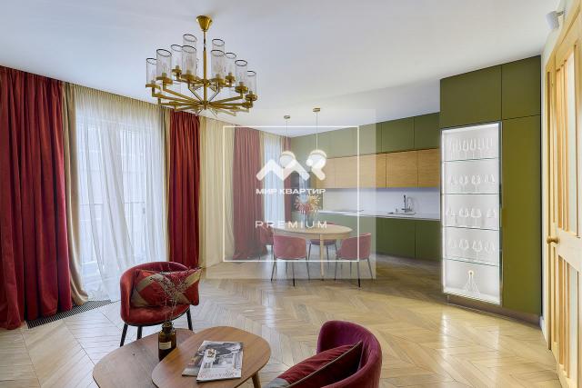 10-я Советская ул., 8