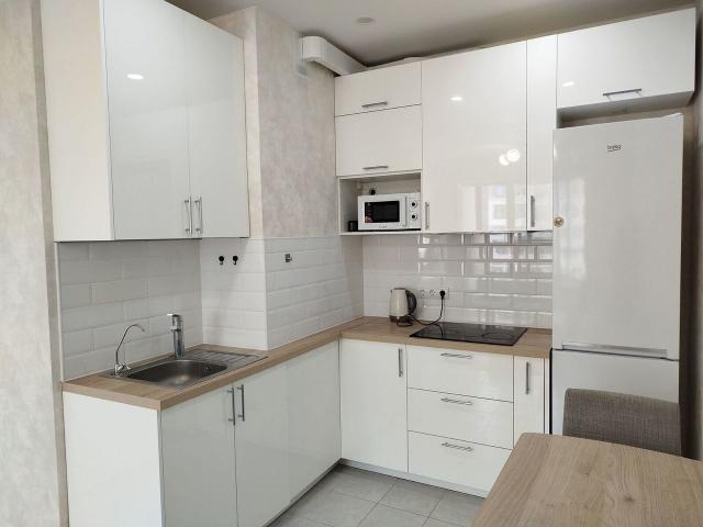 Среднерогатская ул., 13к1