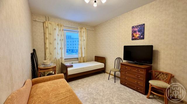 Гатчина г., Красных Военлетов ул., д 10