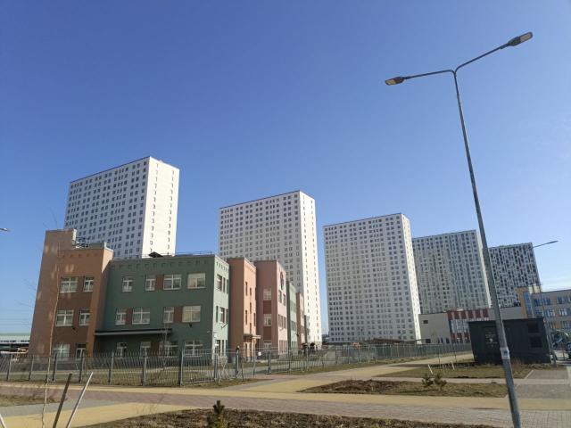 Октябрьская набережная