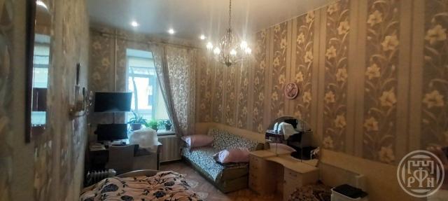 Кронштадт г., Коммунистическая ул., д 6/2