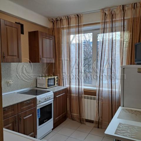 ул. Маршала Новикова, 11