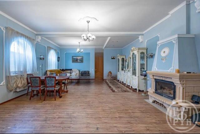 Ломоносов г., Павловский просп., д 6