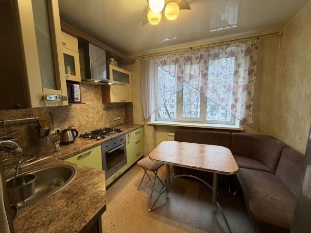 Искровский пр., 15к2