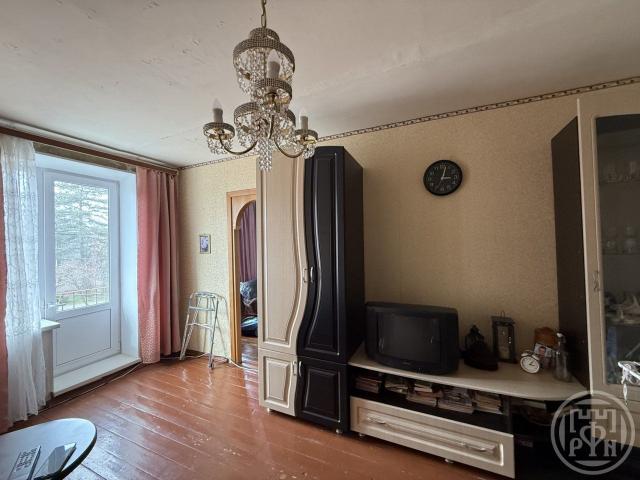 Ломоносов г., Победы ул., д 2