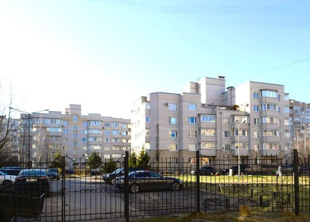 Кустодиева ул., 19