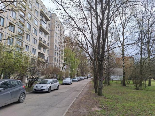 ул. Вавиловых, 8к1