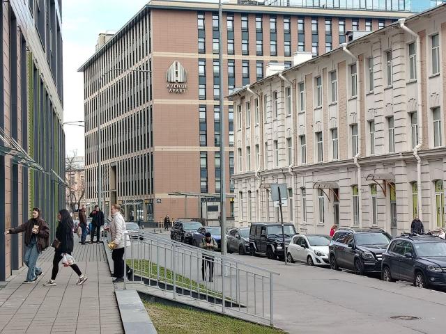 Академика Павлова ул., 7