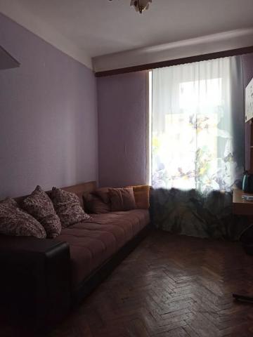 Всеволода Вишневского ул., 16