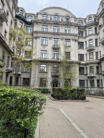 Каменноостровский пр., 73-75