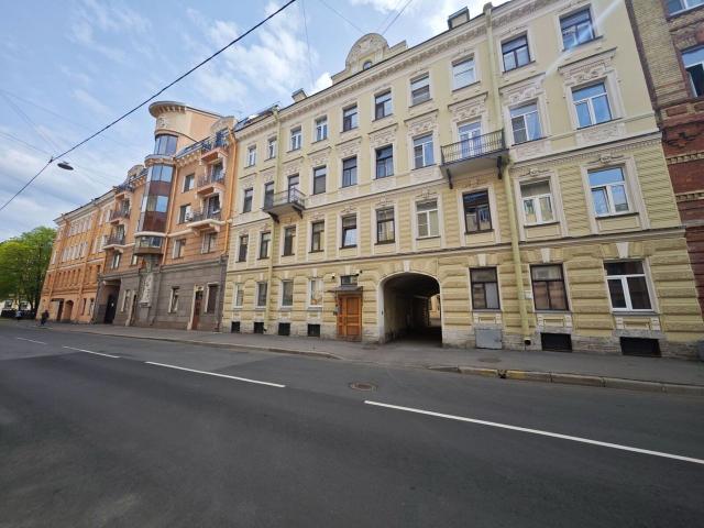 Лабутина ул., 20-22