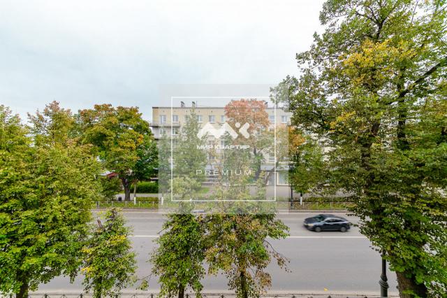Гатчина г., 25 Октября проспект, 32