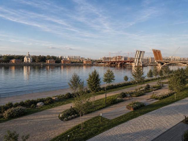 Обуховской Обороны проспект, 36