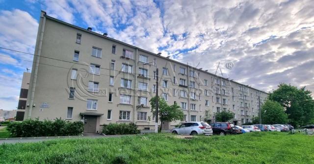 г. Ломоносов, ул. Профсоюзная, 11а