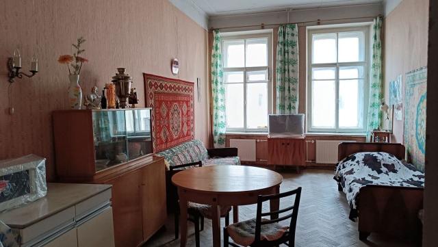 10-я Линия, 15 б