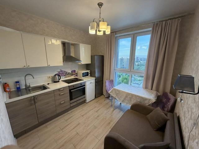 Среднерогатская ул., 8к1