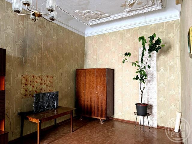 Английский просп., д 20
