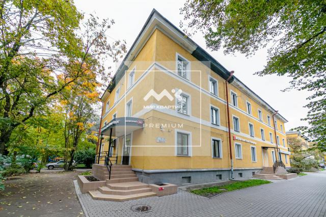 Гатчина г., 25 Октября проспект, 32