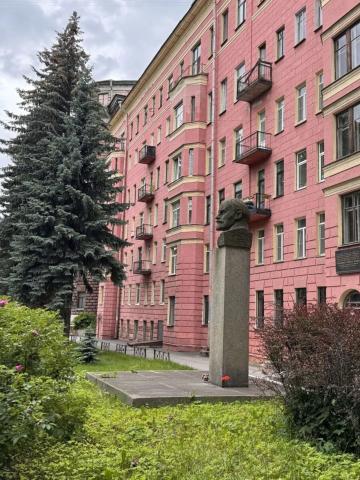 Сердобольская ул., 1