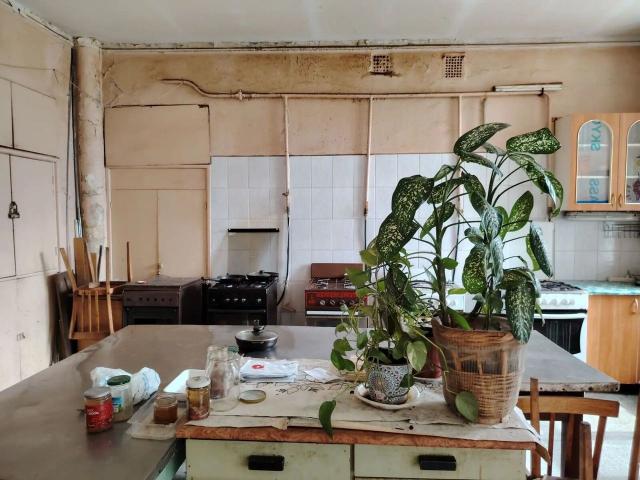 Стахановцев ул., 9
