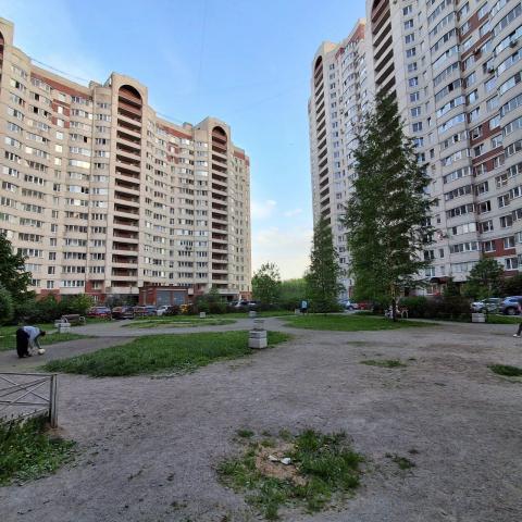 Латышских Стрелков ул., д 15