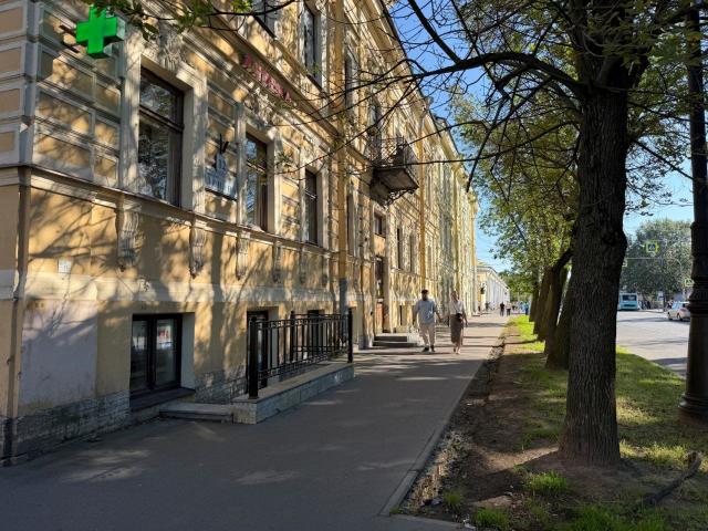 Кронштадт г., Ленина просп., д. 12
