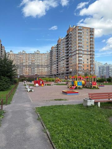 Ленинградская область, Мурино, Петровский бул., 7