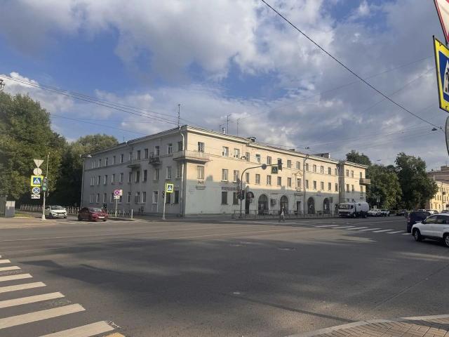 Среднеохтинский пр., 33/15А