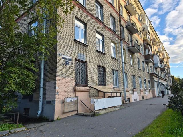 Варшавская ул., 98