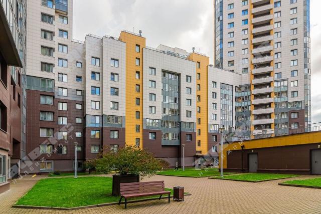 Среднерогатская ул., 9