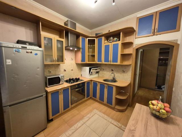 Варшавская ул., 98