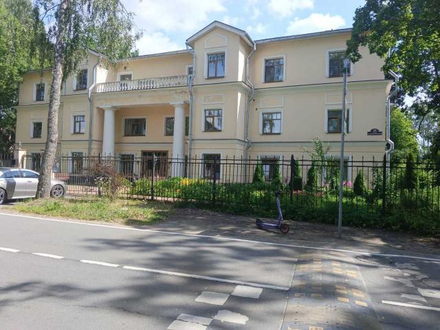 Зеленогорск, Красных Командиров проспект, 19