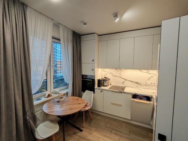Старорусский пр., 8