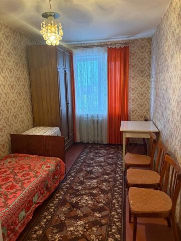 Ломоносов г., Владимирская ул., д 30