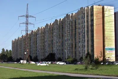 Жилой дом на Дунайском проспекте построен в 1993 году