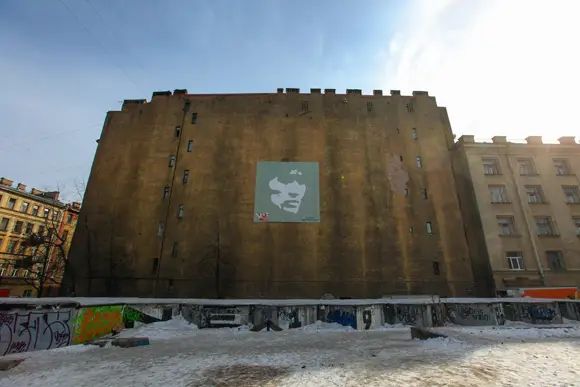 Над Сквером В. Цоя еще стоит поработать