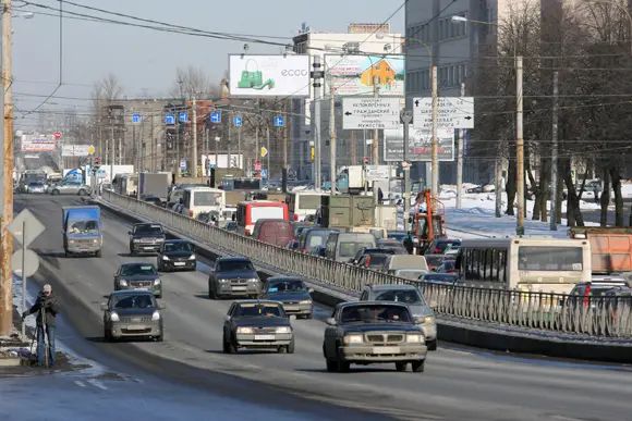 На Пискаревском путепроводе – вечная пробка