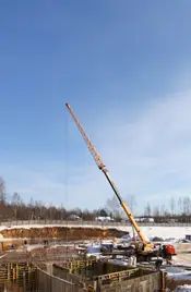 Стройплощадка ЖК «Земляничная поляна» Стройплощадка ЖК «Земляничная поляна»