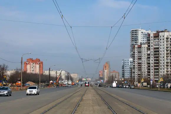 Бухарестская – главная магистраль округа