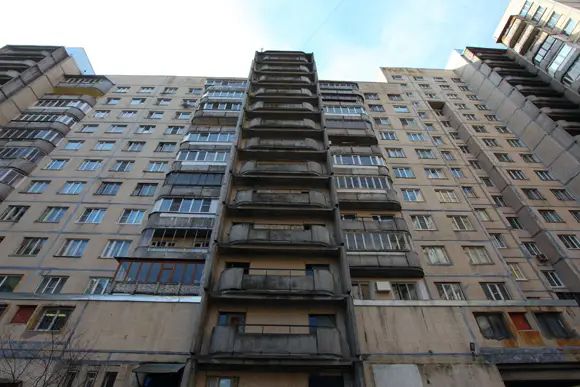 «137-я» - фасад разительно отличается от предшествующих панельных серий