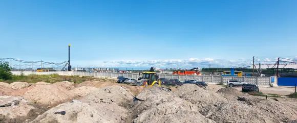 Идет подготовка территории под строительство новых корпусов