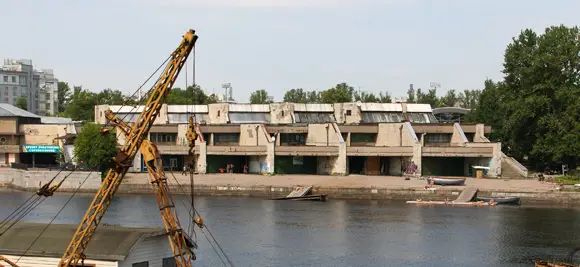 Застройщик обещает благоустроить 600 метров набережной