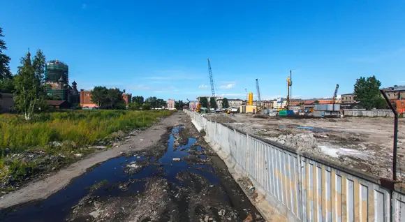 Раньше на этом месте находились цеха и склады