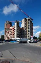 Фасады выходят на тихие Смоленскую и Заозерную улицы 